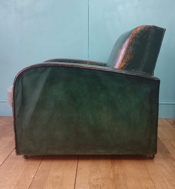 Antique Leather Club Chair-brocante-furnishings-greenclub4-main-637901153130382707.jpg