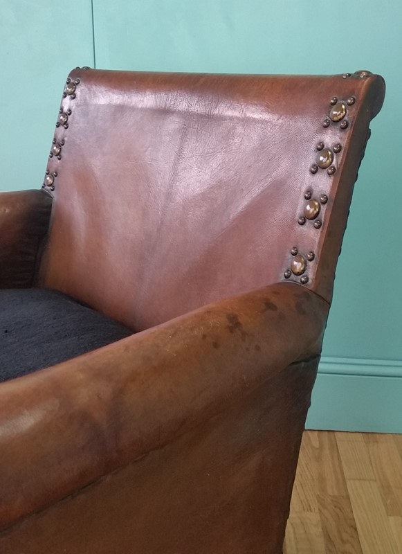 Antique leather club chair-brocante-furnishings-leatherarts10-main-637332630255033894.jpg