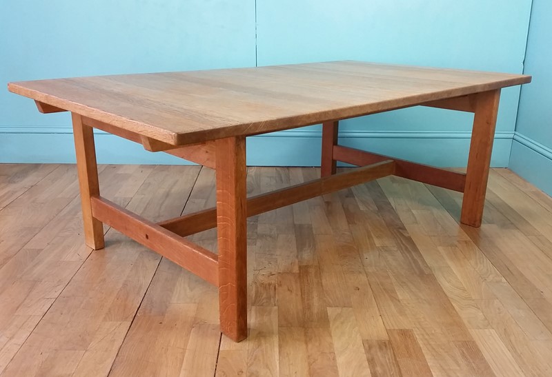 Danish oak coffee table-brocante-furnishings-oakcoffee7-main-637419049710366385.jpg