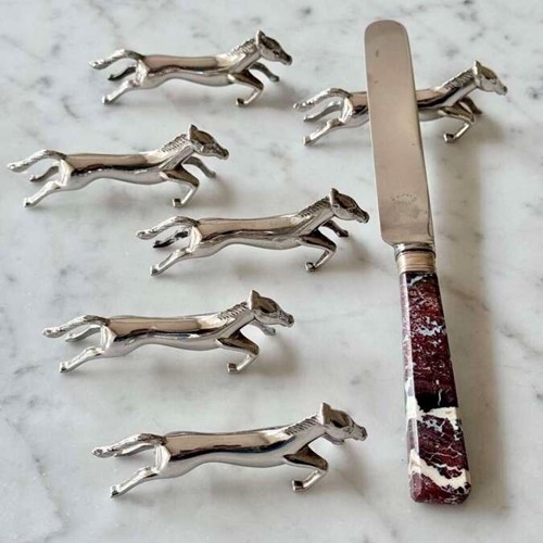 6 Vintage silver plated galloping horses cutlery knife rests