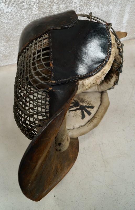 Rare Antique Japanese Kendo Mask On Stand-clubhouse-interiors-ltd--dsc6846-main-637655803546468172.jpeg