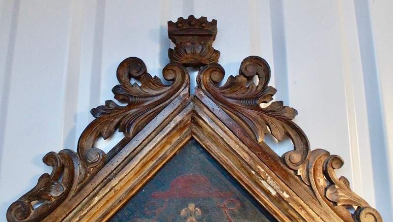 18th  Century Heraldic Family Crest -clubhouse-interiors-ltd--dsc7594-main-636843631189883273.jpg