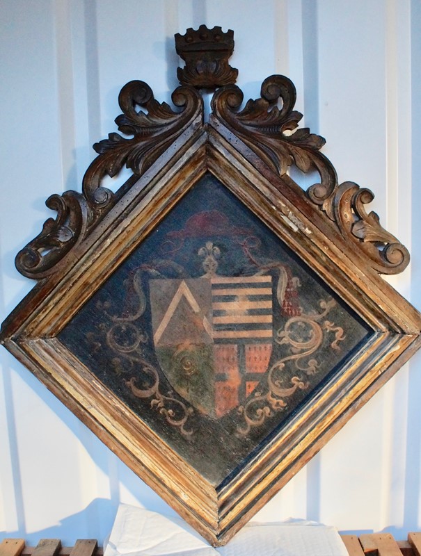 18th  Century Heraldic Family Crest -clubhouse-interiors-ltd--dsc7598-main-636843631319881269.jpg
