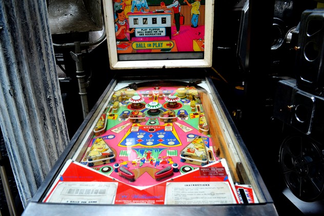 Original Williams Pinball Machine-clubhouse-interiors-ltd-pinball-2_main_636141260045898678.jpg