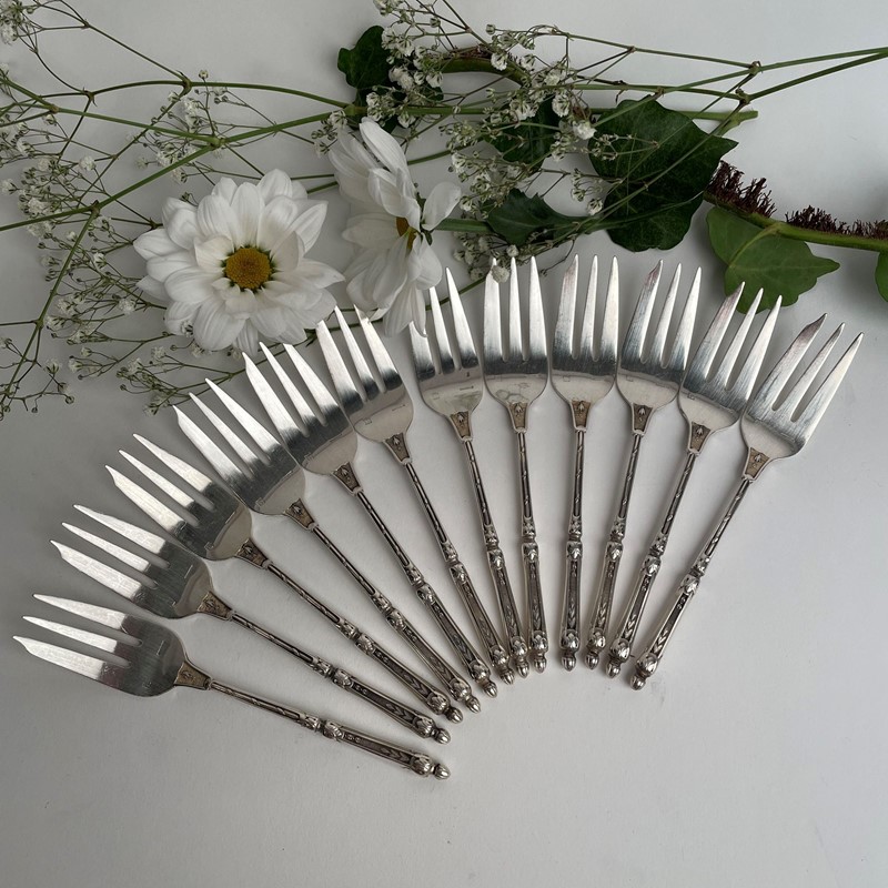 French Silver Plated Cake Forks-collier-antiques-0-img-8176-main-638103457285410197.jpeg