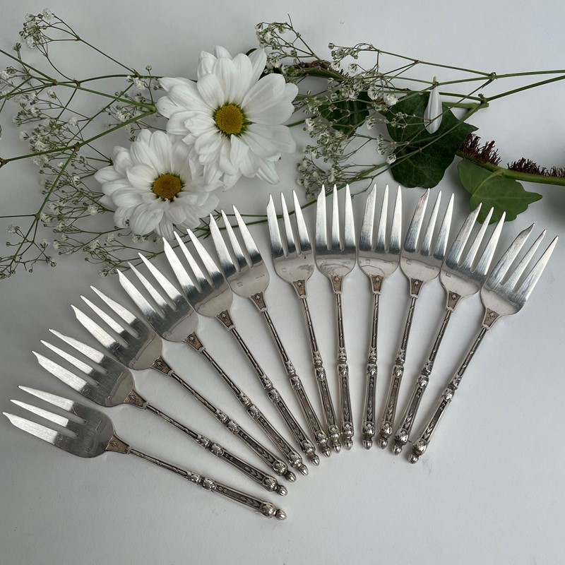 French Silver Plated Cake Forks-collier-antiques-1-img-8177-main-638103457389470392.jpeg