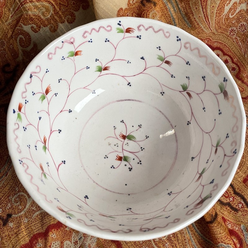 An Early Victorian Lustre Ware Bowl-collier-antiques-1-img-8723-1-main-637862516607946656.jpeg