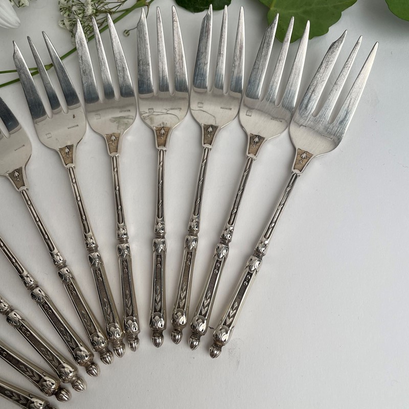 French Silver Plated Cake Forks-collier-antiques-2-img-8178-main-638103457406344935.jpeg
