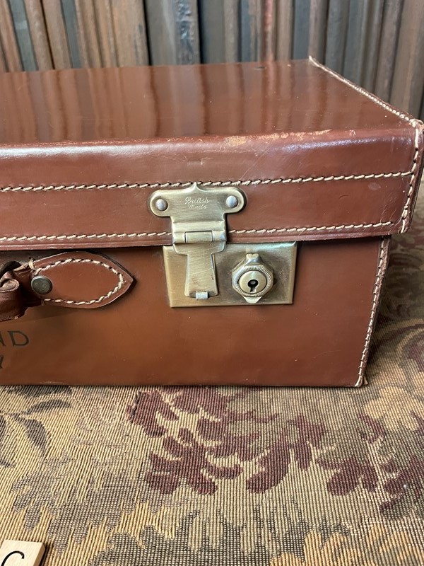 Early 20th Century Hide Leather Suitcase-collier-antiques-4-main-637740507185222774.jpg