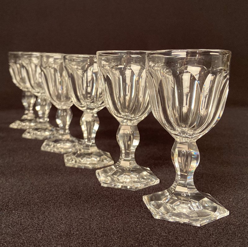 Six Small Val St Lambert Liqueur Glasses-collier-antiques-img-2634-main-637431082765303249.jpg