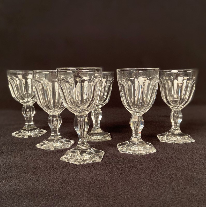 Six Small Val St Lambert Liqueur Glasses-collier-antiques-img-2635-main-637431082719522838.jpg