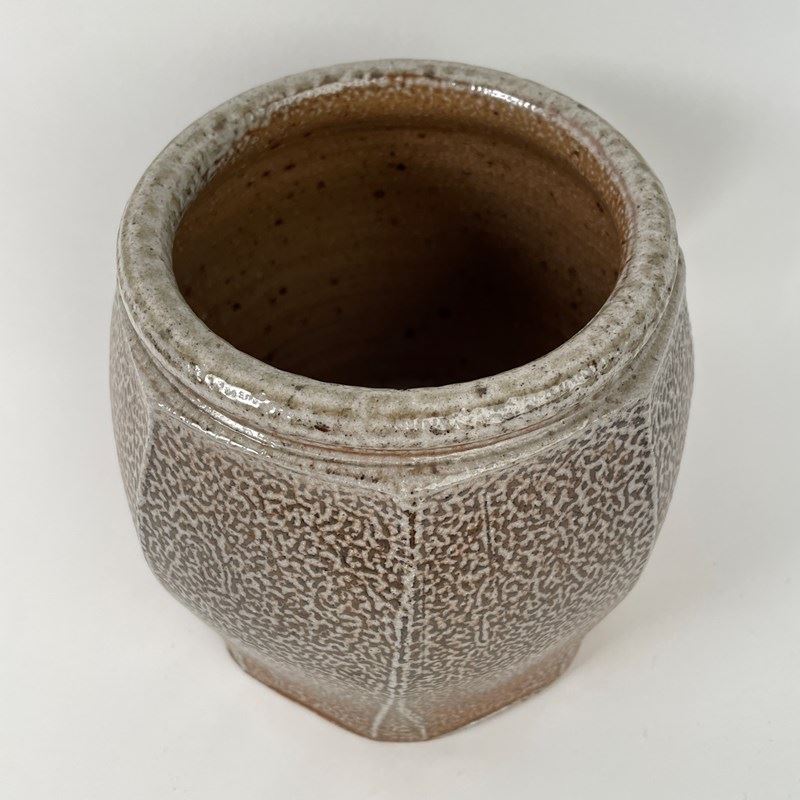 A Studio Ware Vase-collier-antiques-img-3994-main-638197668242614003.JPG
