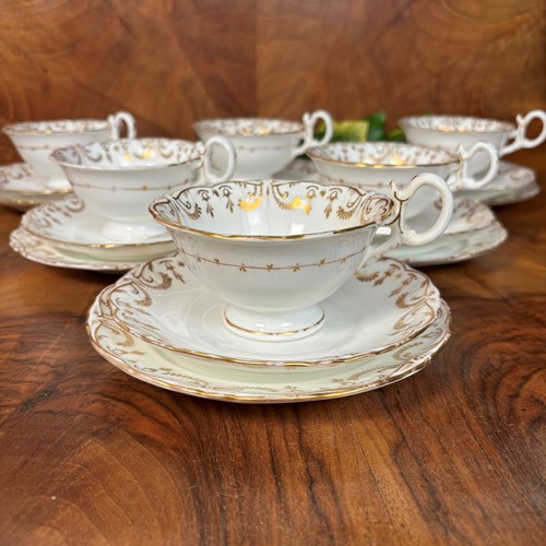 18 Piece Victorian Gold And White Tea / Coffee Set