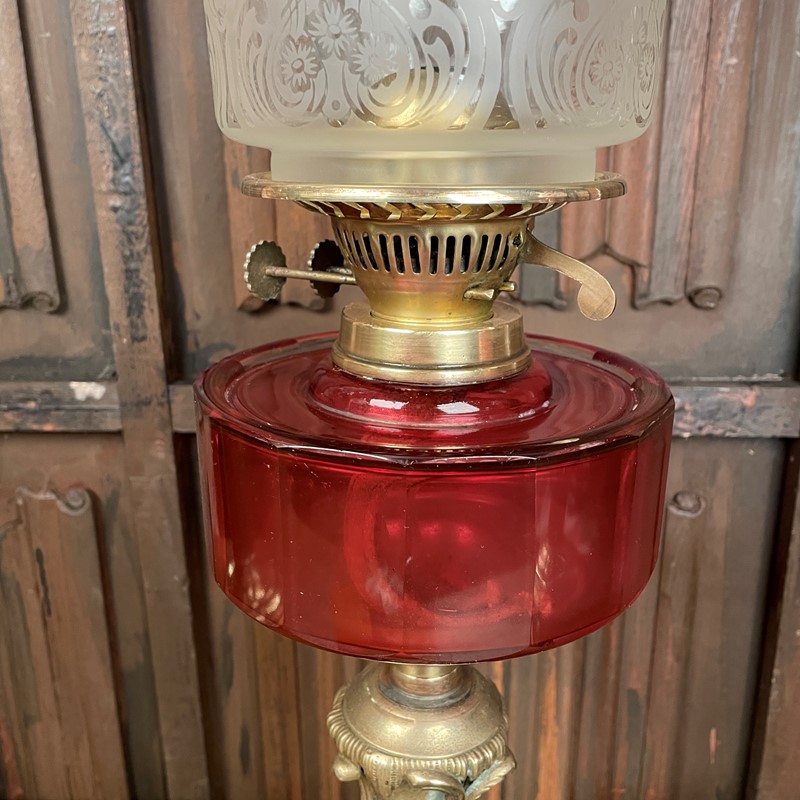 An Art Nouveau Victorian Oil Lamp-collier-antiques-img-7420-main-637827004699499907.jpg