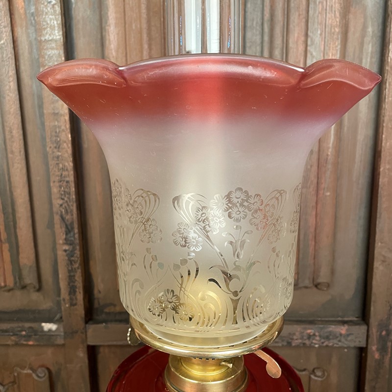 An Art Nouveau Victorian Oil Lamp-collier-antiques-img-7421-main-637827004811538479.jpg