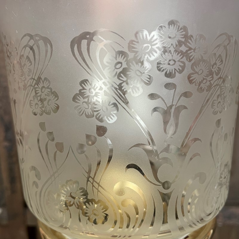 An Art Nouveau Victorian Oil Lamp-collier-antiques-img-7422-main-637827004911231054.jpg