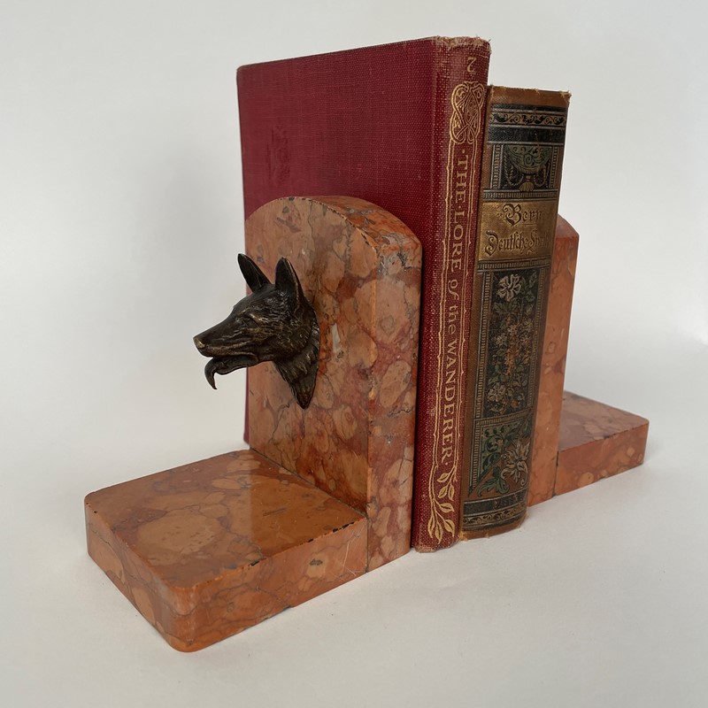 A Pair of Bronze and Marble Bookends-collier-antiques-img-8710-1-main-638115579182590843.JPG