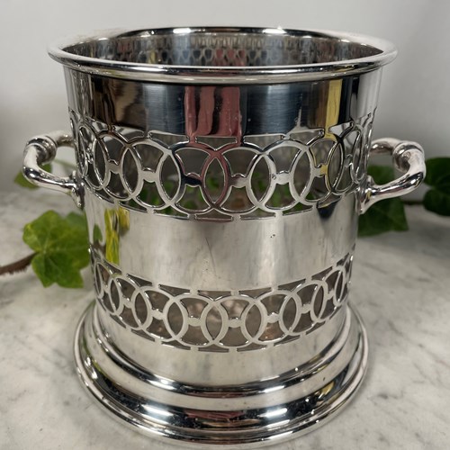 Large Ornate Syphon Holder