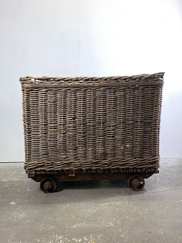 19Th Century Mill Laundry Basket On Wheels-decorative-antiques-by-hamish-webster-img-9575-main-638306695651605383.jpg