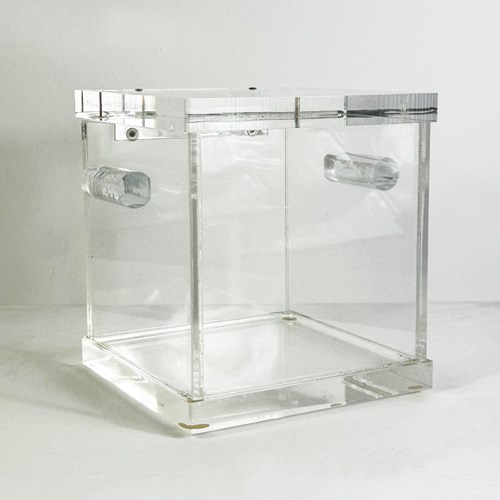 1970'S Vintage Italian Clear Lucite Box With Hinged Lid
