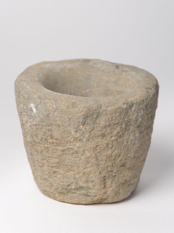 Antique French Stone Mortar-decorative-antiques-uk-daocr20-168-4x3-main-637388844352750212.jpg