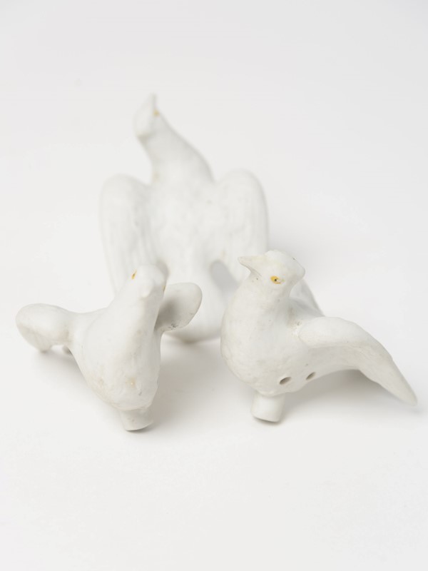 Antique French Bisque porcelain doves-decorative-antiques-uk-dasept20-119-4x3-main-637353510899352806.jpg