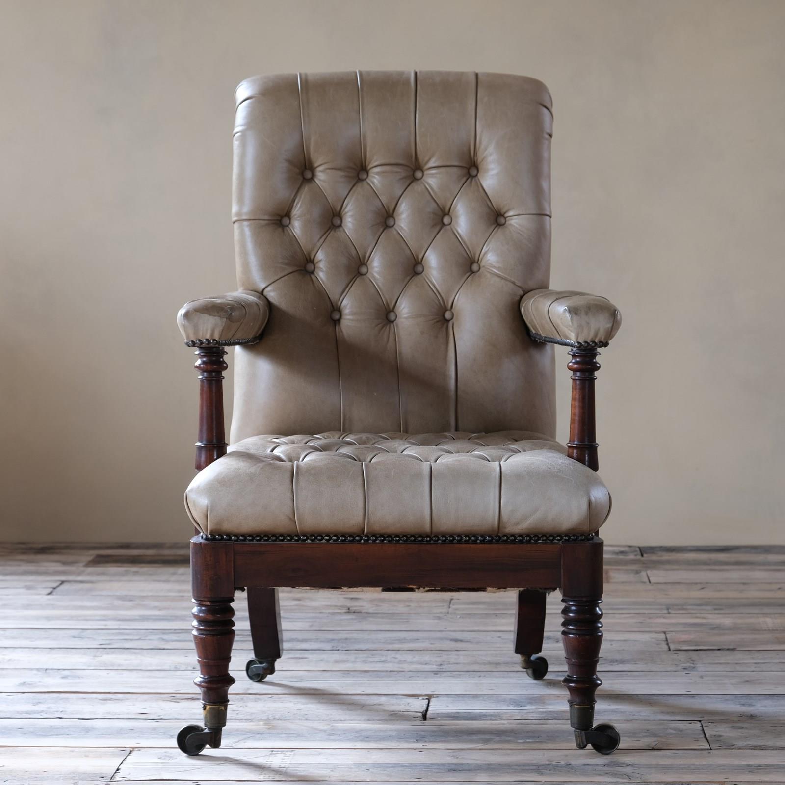 Antique on sale tufted chair