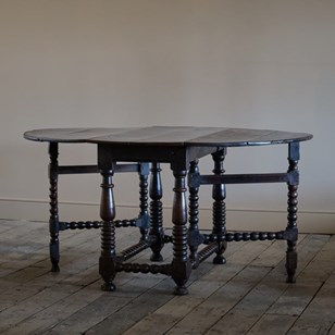 17Th Century Bobbin Turned Gateleg ...