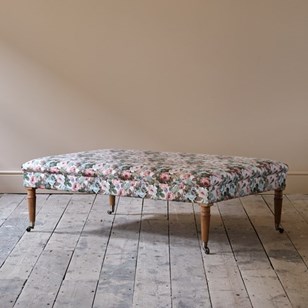 Large Country House Footstool Coffe...