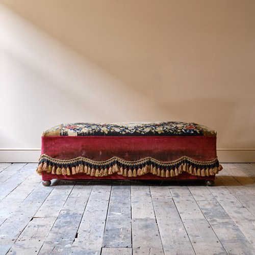 Large Country House Storage Ottoman By Hallett & Sons
