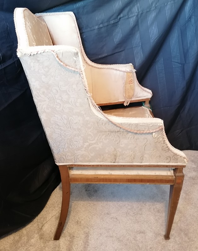 Beautiful Waring and Gillows high backed chair-dick-liddy-antiques-img-20211025-153246-main-637707732407754723.jpg