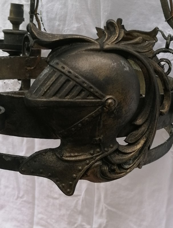 Cast iron baronial hanging light-dick-liddy-antiques-img-20220701-131305-main-637922782221424628.jpg