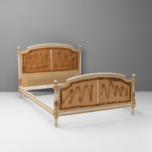 French Bed