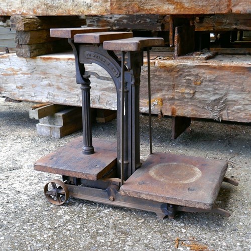 Cast Iron Sack Scales By W And T Avery Ltd 