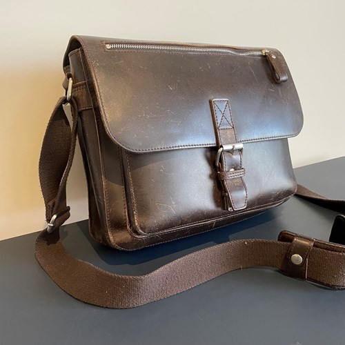 Classic Hide Messenger Bag
