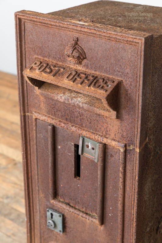 Authentic 1920s GR mounted postbox-english-salvage-b3661-3-main-637829560018787621.JPG