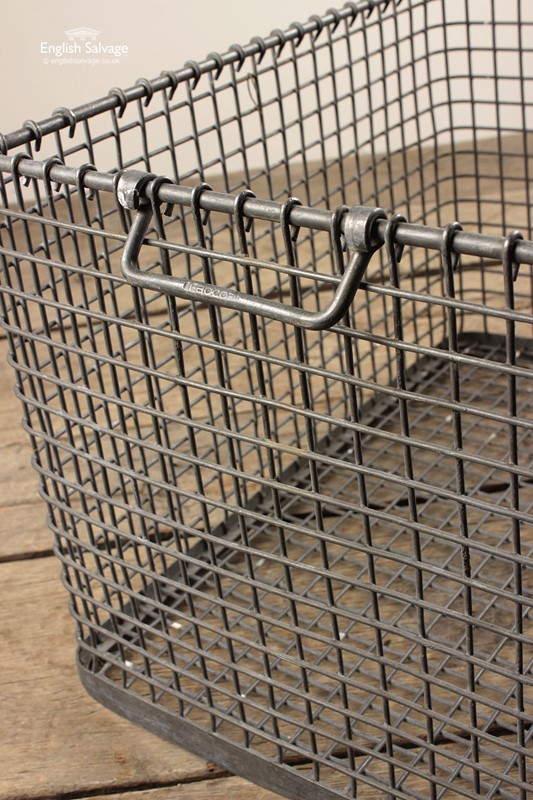 Vintage 80s Stackable Galvanised Wire Crates-english-salvage-vintage-80s-stackable-galvanised-wire-crates-16282-pic5-size3-main-637696388734098772.jpg