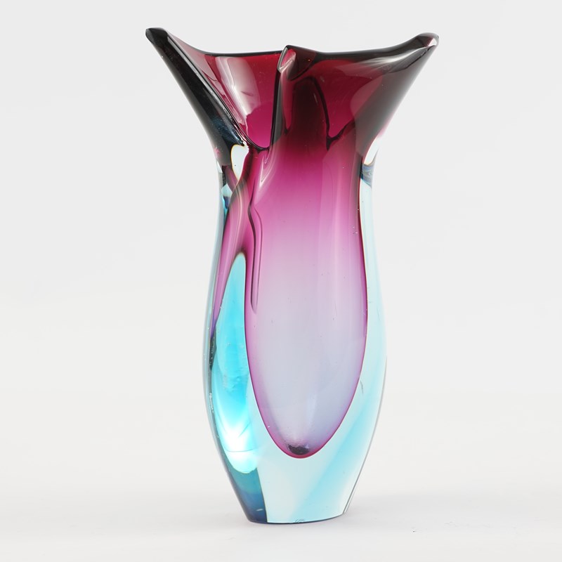 Murano Sommerso Vase-epilogue-one-antiques-purple1-main-638139683273295908.jpg