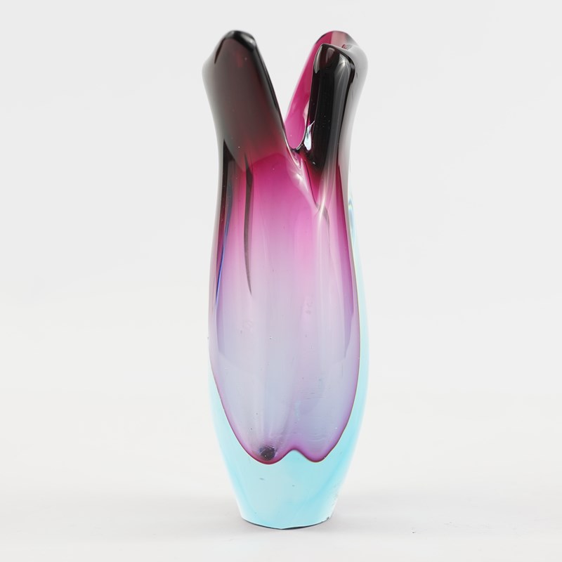 Murano Sommerso Vase-epilogue-one-antiques-purple2-main-638139683787326701.jpg