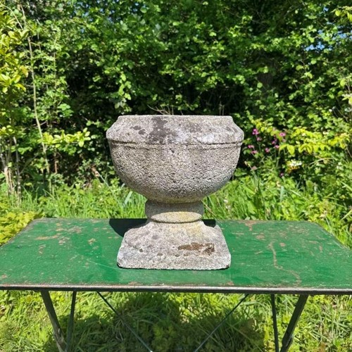 Simple Goblet Urn