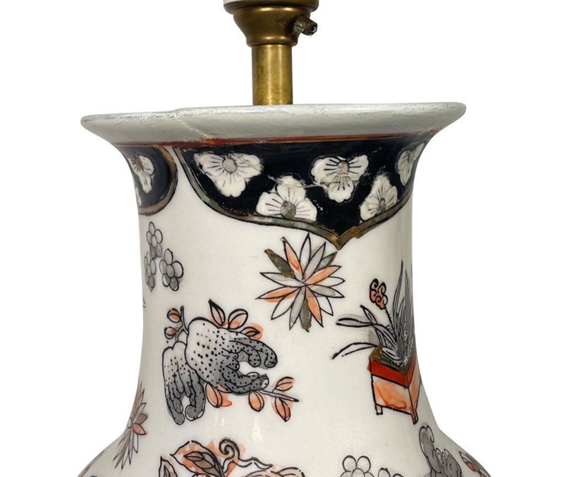 Chinese vase lamp-fontaine-decorative-5-fon4946-e-webready-main-637878856592224637.jpeg