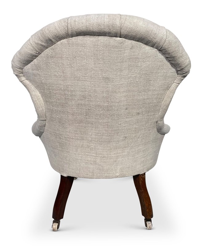Buttoned Armchair-fontaine-decorative-fon4294-d-webready-main-637637112528834792.jpg