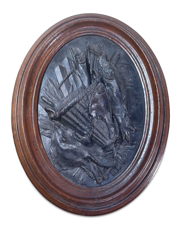 Cast Oval Plaque with Fish-fontaine-decorative-fon5190-a-webready-main-637958028157126646.jpg