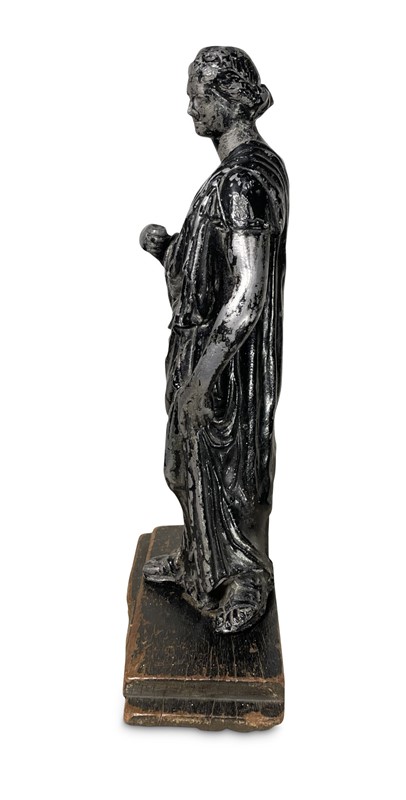 Cast Lead Figure-fontaine-decorative-fon5411-e-webready-main-638053334301819688.jpg