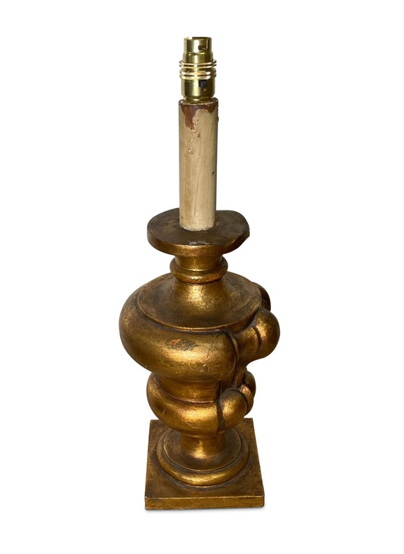 Giltwood Bulbous Table Lamp-fontaine-decorative-fon5523-e-webready-main-638104029328635258.jpg