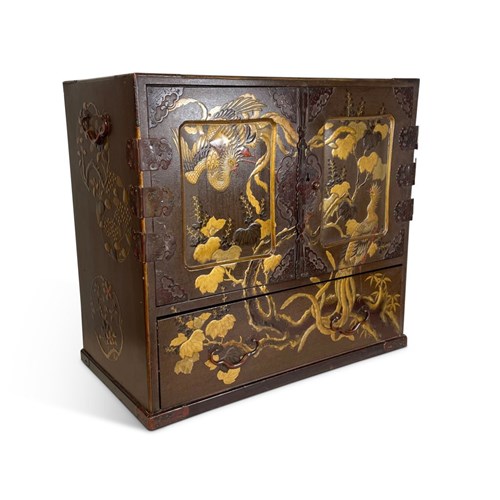 Chinese Export Lacquered Chinoiserie Table Top Cabinet Comprising Six Internal D