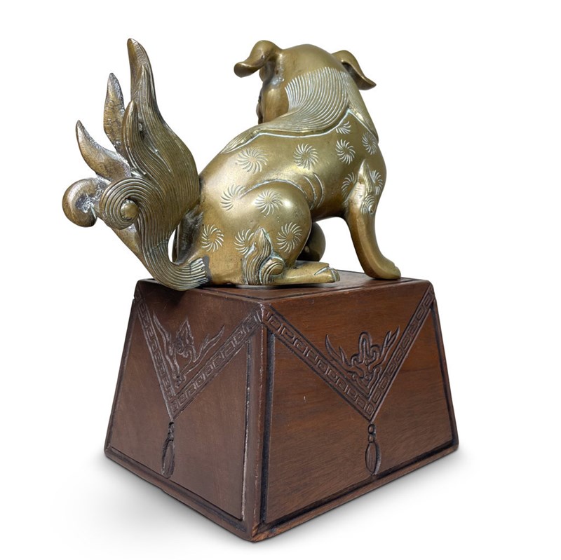 Brass Cast Foo Dog Mounted On A Hardwood Stand-fontaine-decorative-fon5890-d-webready-main-638302760476717404.jpg