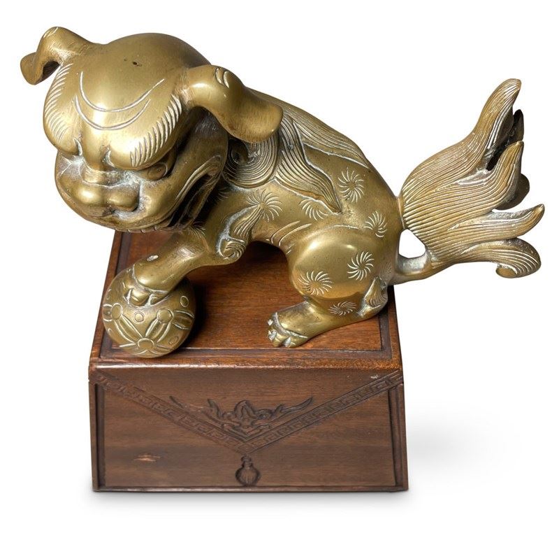 Brass Cast Foo Dog Mounted On A Hardwood Stand-fontaine-decorative-fon5890-e-webready-main-638302760481717530.jpg