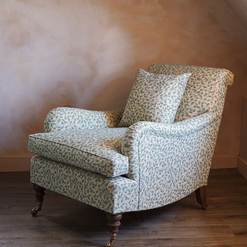 Traditonal Handcrafted Stowford Armchair