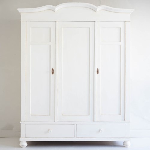 Antique Continental Triple Wardrobe (Knockdown)